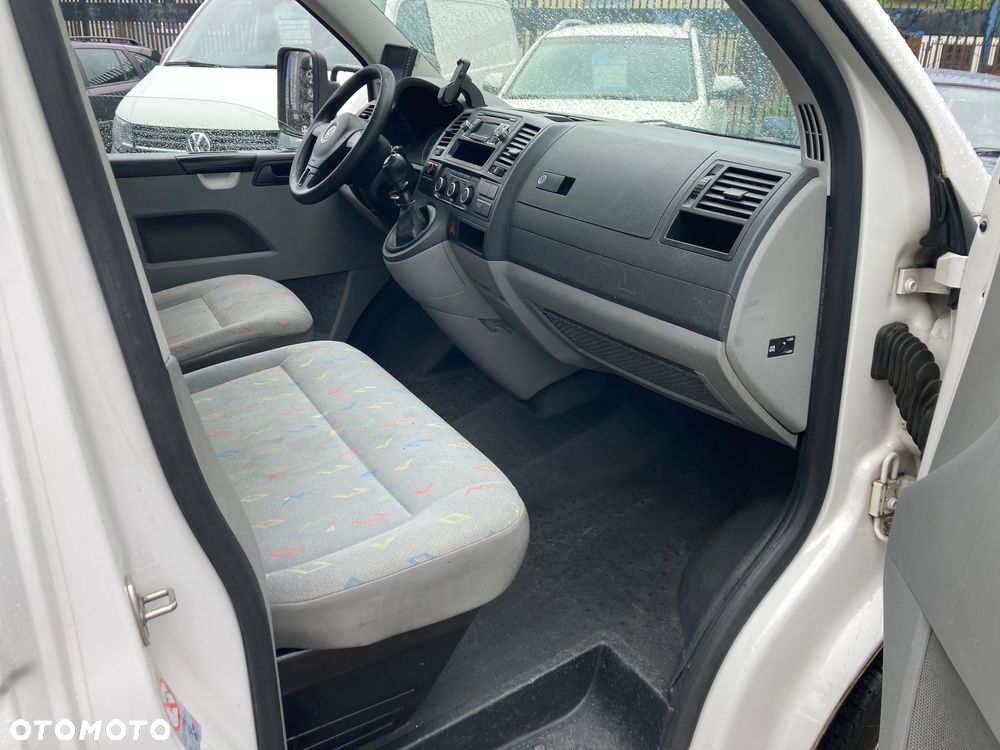 Volkswagen T5 - 9