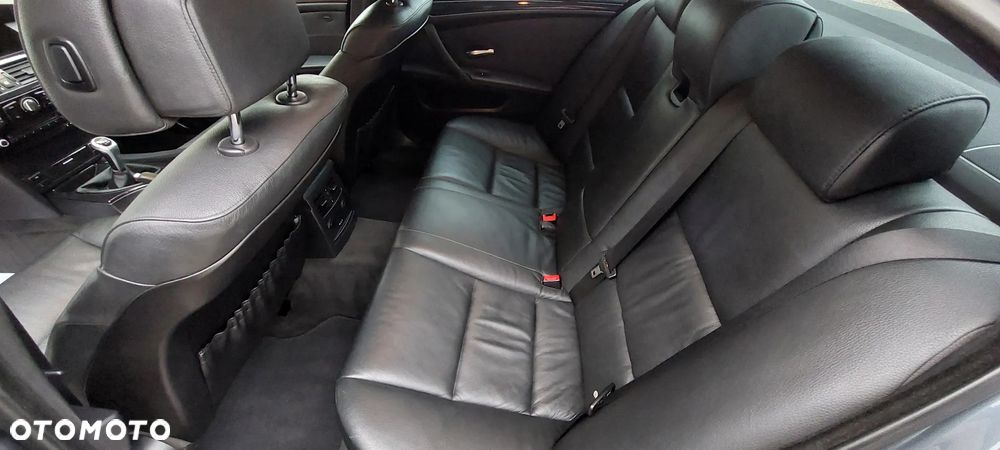 BMW Seria 5 520d Edition Fleet Sport - 22