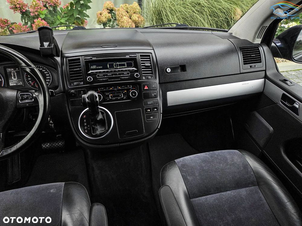 Volkswagen Multivan - 23