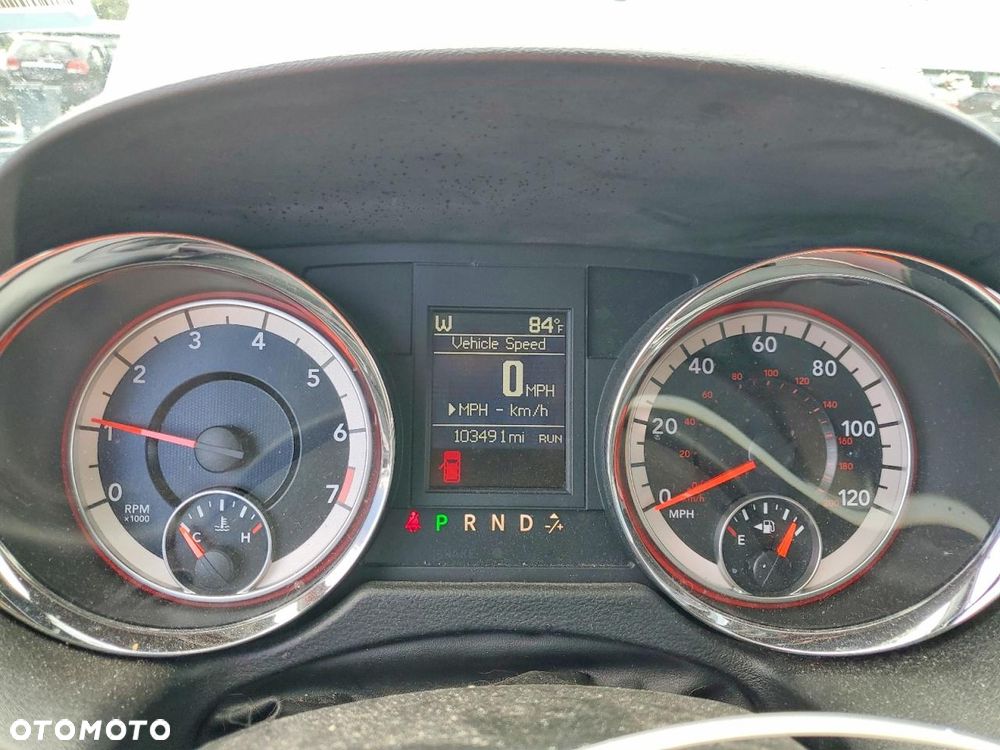 Dodge Grand Caravan 3.6 R/T - 32
