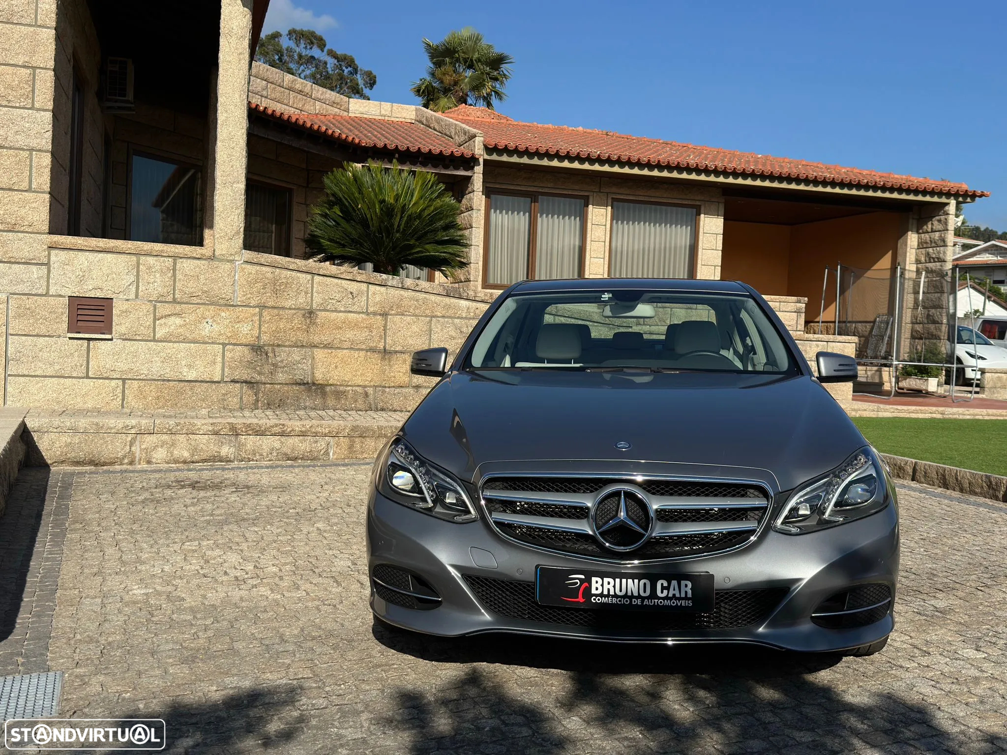 Mercedes-Benz E 300 Bluetec Hybrid Avantgarde 107g - 2