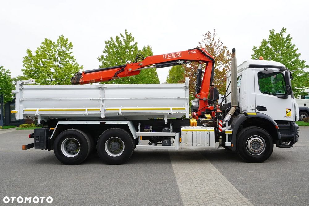 Mercedes-Benz Arocs 2636 / 6x4 / HDS Fassi / Wywrotka 3 str / Bortmatic - 17