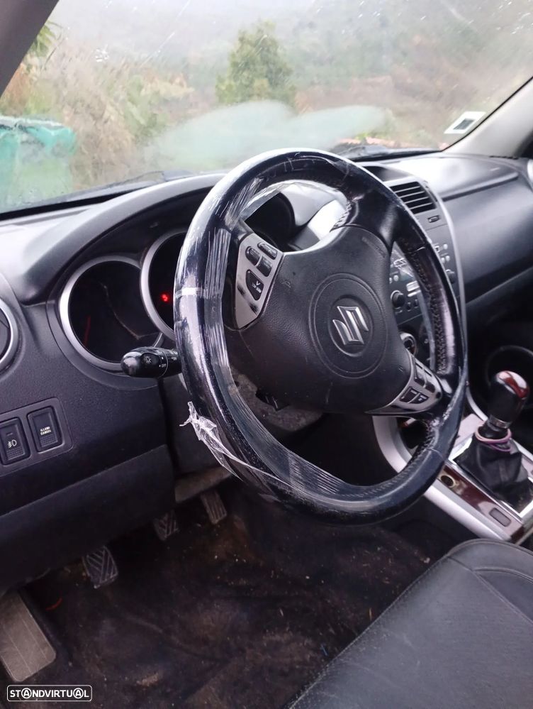 Suzuki Grand Vitara - 5