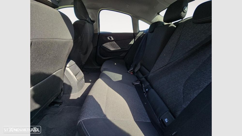 BMW 216 Gran Coupé - 14