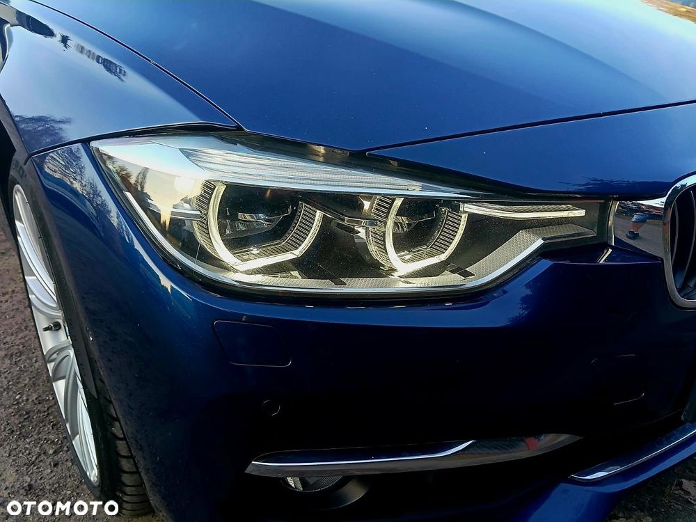 BMW Seria 3 320d xDrive Luxury Line Purity sport - 7