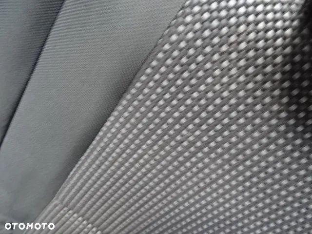 FOTEL FOTELE TYŁ TOYOTA COROLLA VERSO II NR37 - 5