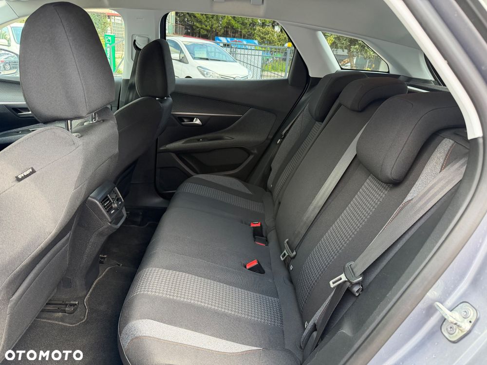 Peugeot 3008 - 11