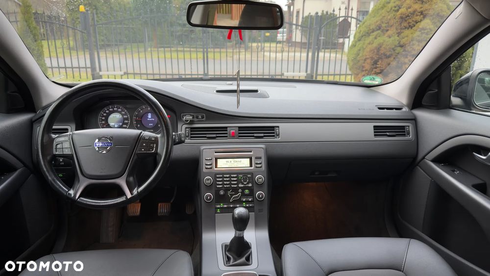 Volvo V70 2.0D Kinetic - 14