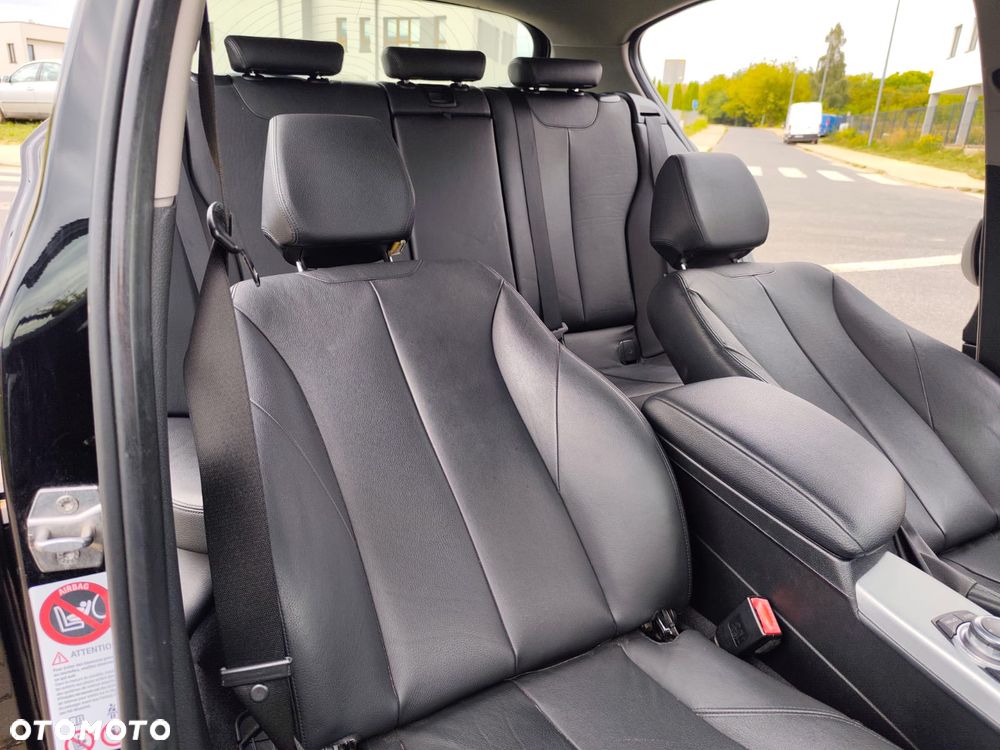 BMW Seria 1 116d - 11