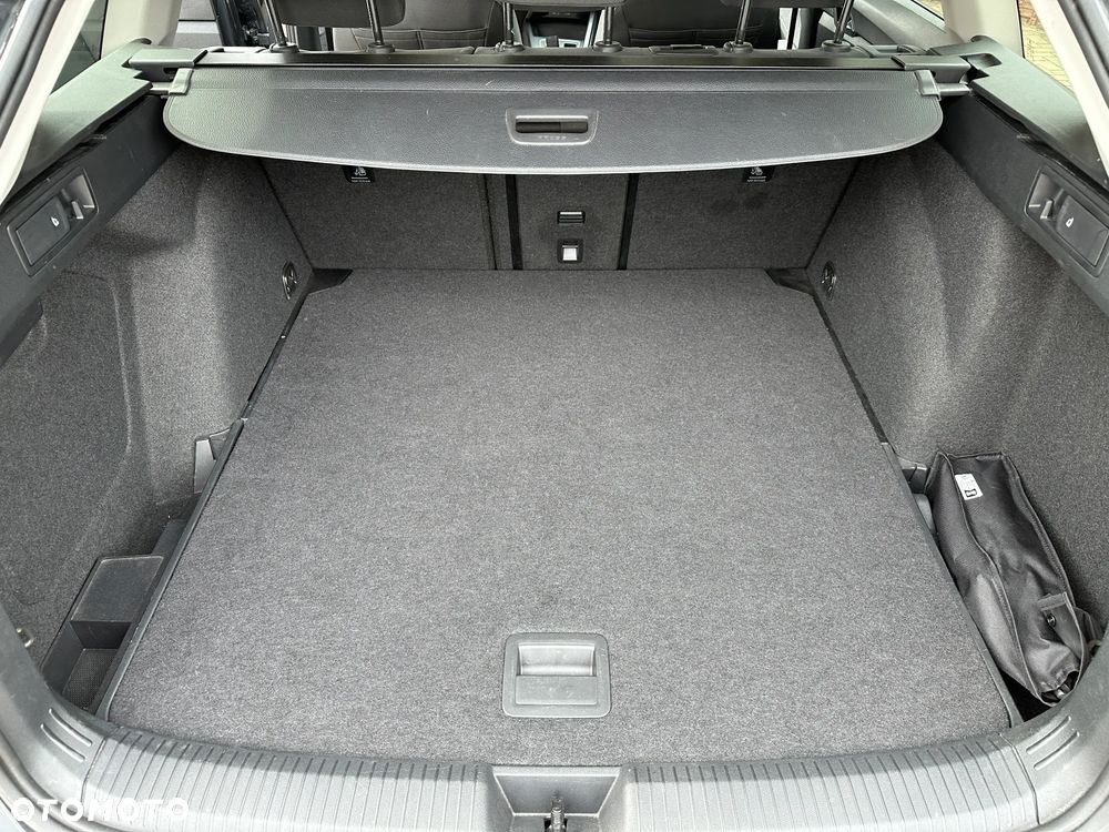 Volkswagen Golf - 26