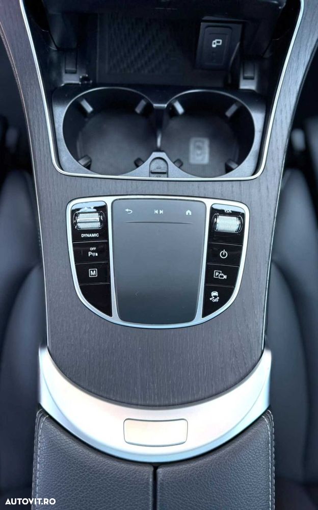Mercedes-Benz GLC - 29