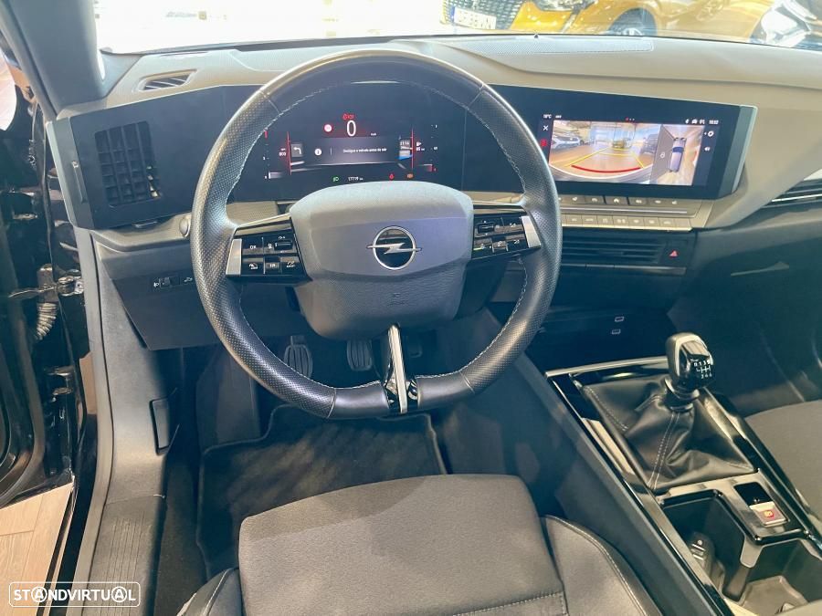 Opel Astra Sports Tourer 1.2 T GS Line - 13