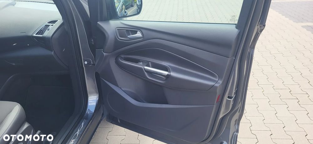 Ford Kuga - 13