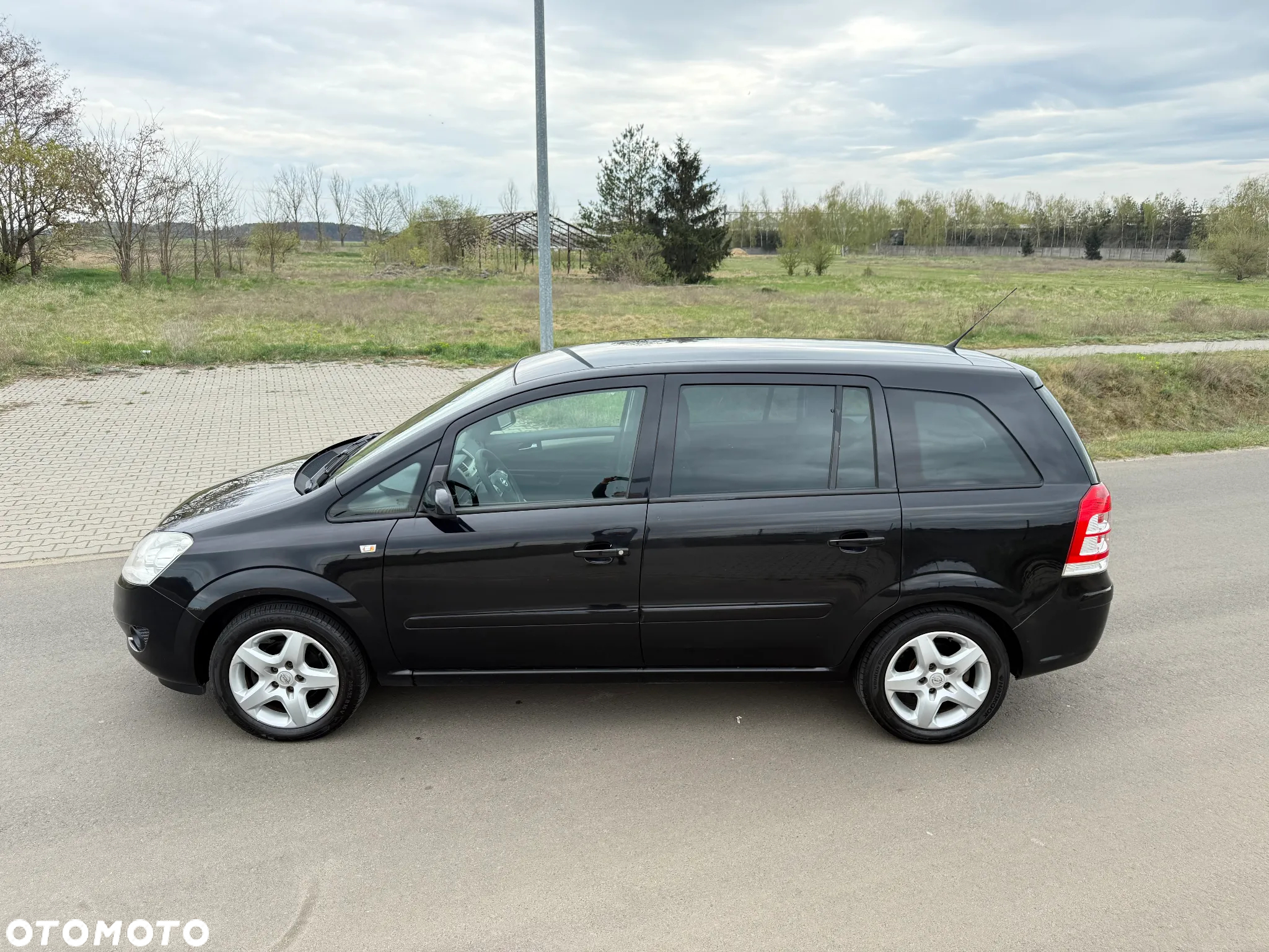 Opel Zafira 1.6 Active - 14