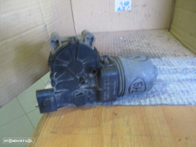 Motor Limpa Vidros Frente 0390241538 OPEL ASTRA H 2005 BOSCH OPEL ASTRA H 2007 1.3 CDTI 90CV 5P CINZA OPEL ASTRA H COMBI 2004 1.7 CDTI 101CV 5P PRETO - 4
