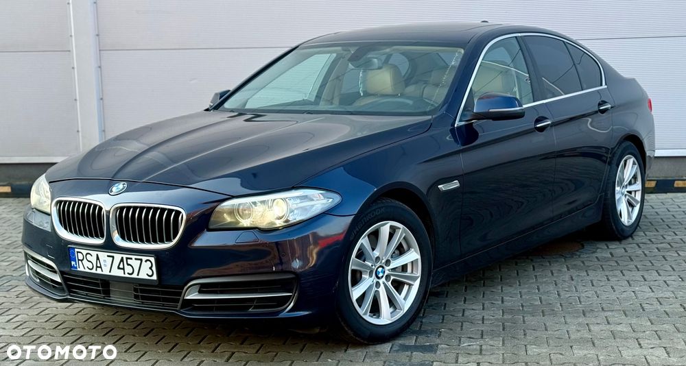BMW Seria 5 528i xDrive Sport-Aut Luxury Line - 7