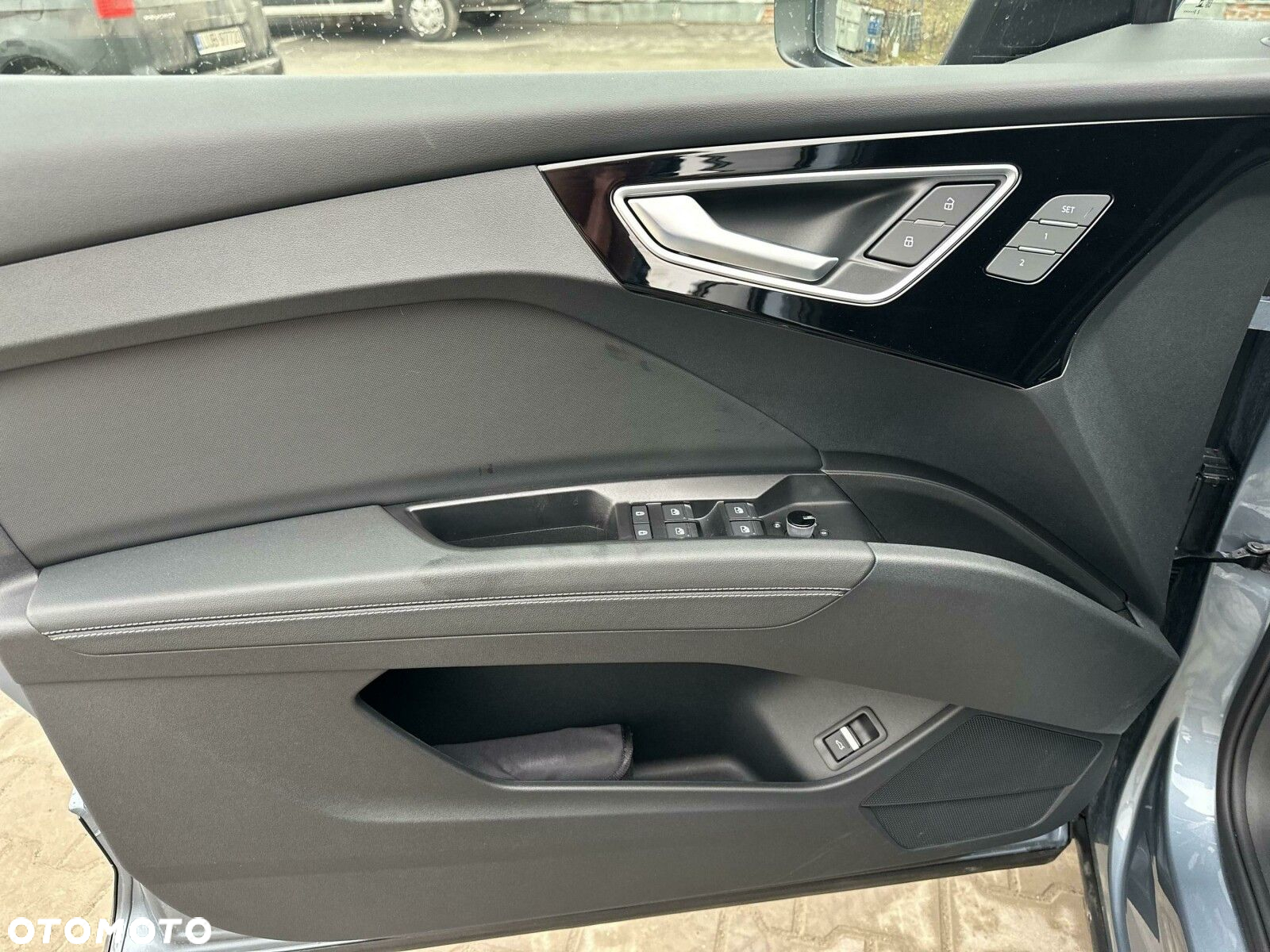 Audi Q4 - 14