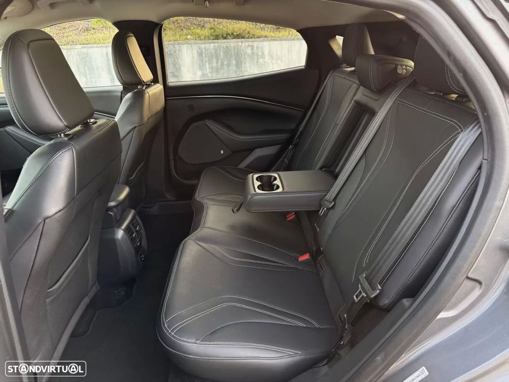 Ford Mustang Mach-E Standard - 12