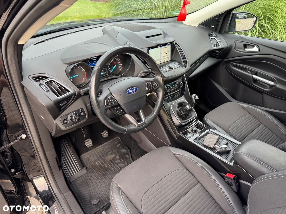Ford Kuga - 17