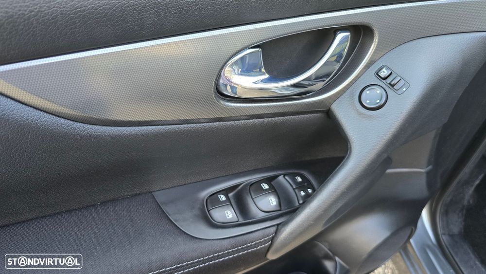 Nissan Qashqai 1.6 dCi Tekna - 9