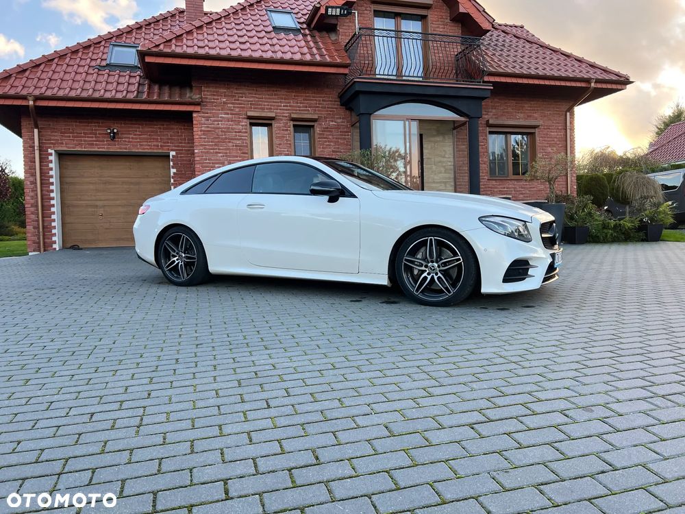 Mercedes-Benz Klasa E 400 Coupe 4-Matic 9G-TRONIC - 5