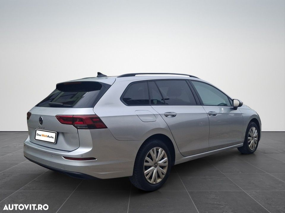 Volkswagen Golf - 6