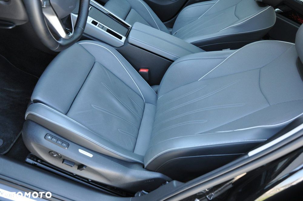 Volkswagen Passat Variant 1.5 TSI ACT mHEV Elegance DSG - 12