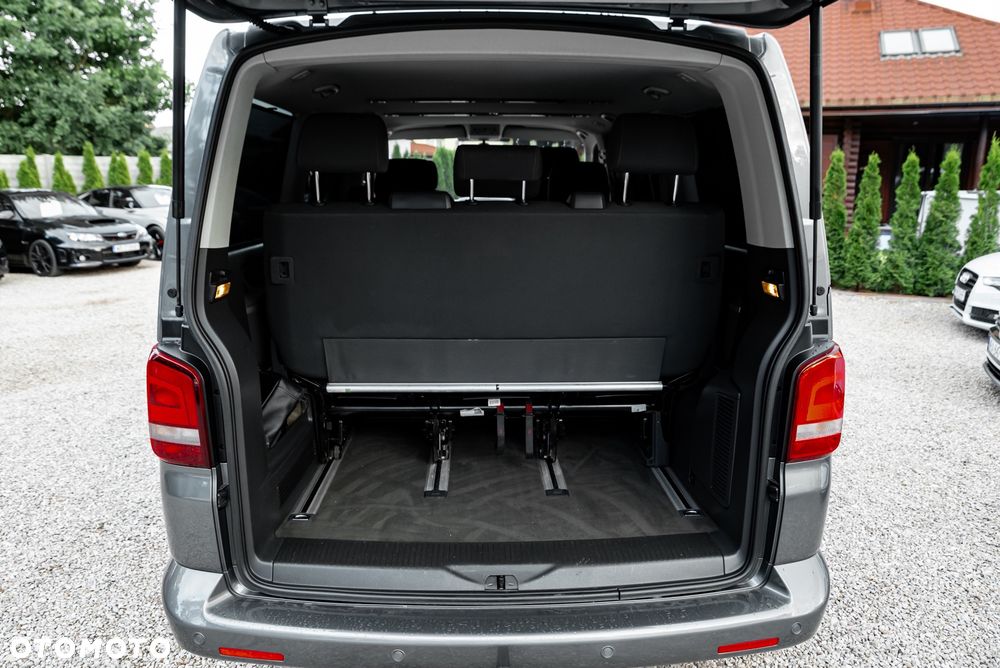Volkswagen Multivan - 25