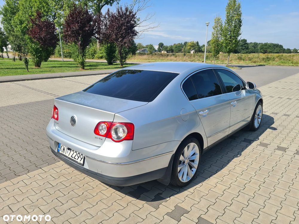 Volkswagen Passat 2.0 TDI Highline DSG - 7