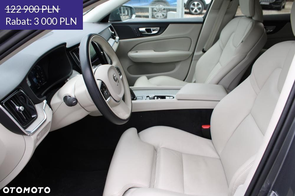 Volvo V60 Cross Country - 11