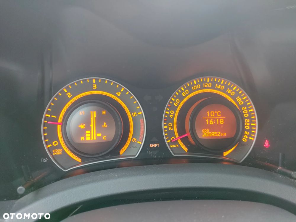 Toyota Auris 2.0 D-4D Sol - 17