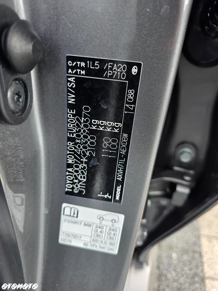 Toyota Camry 2.5 Hybrid Prestige CVT - 22