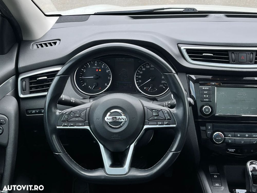 Nissan Qashqai - 12