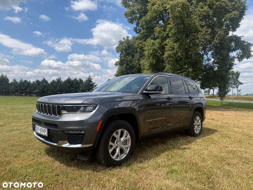 Jeep Grand Cherokee - 16