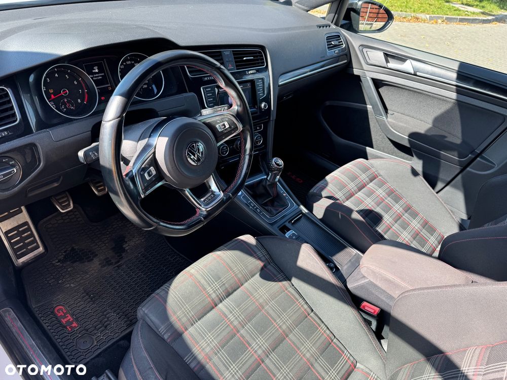 Volkswagen Golf GTI BlueMotion Technology - 19