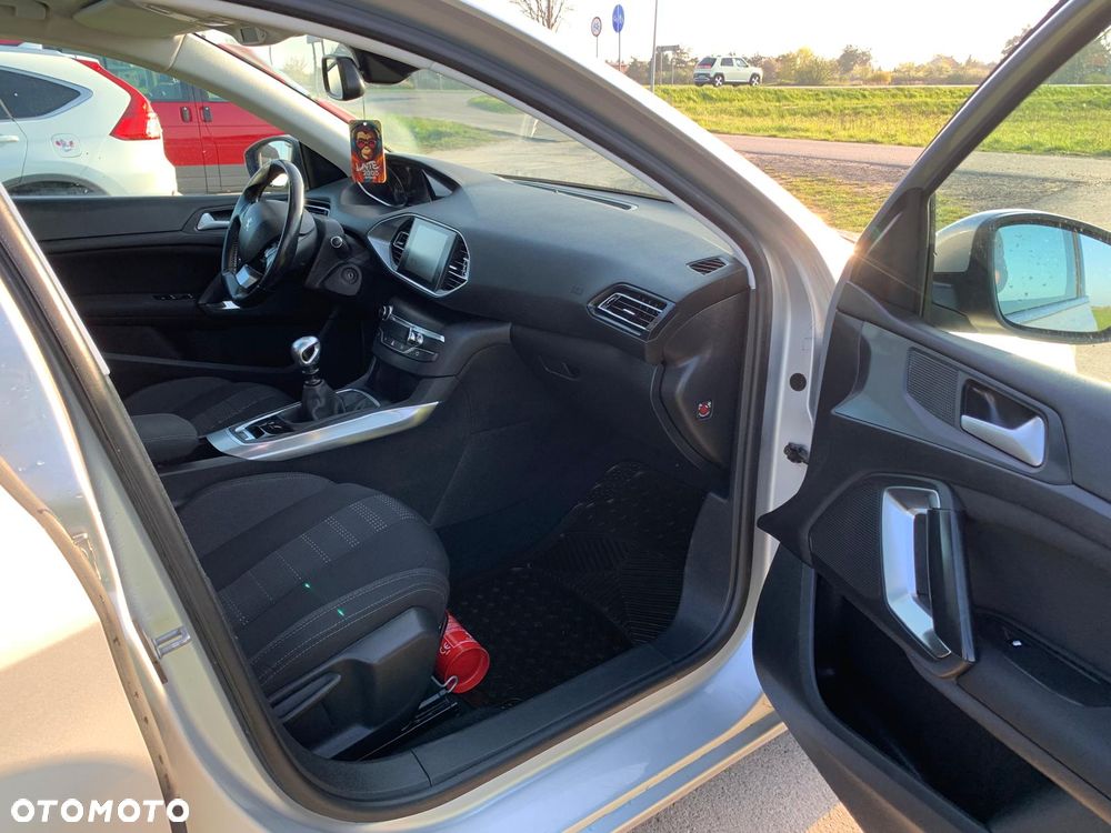 Peugeot 308 - 10
