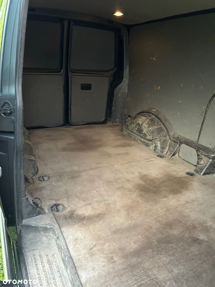 Volkswagen Transporter -T5 - 9