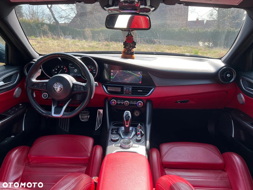 Alfa Romeo Giulia - 11