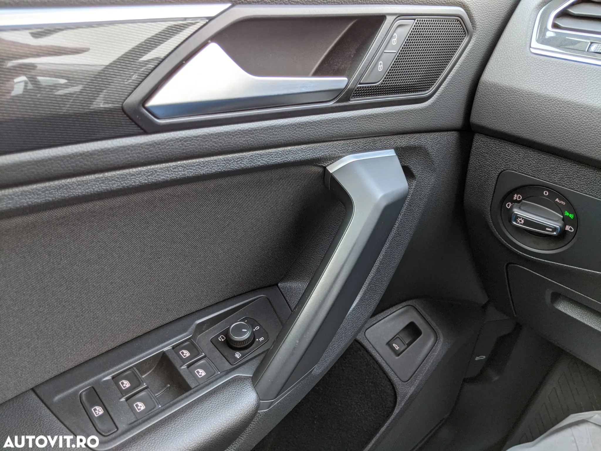 Volkswagen Tiguan - 16