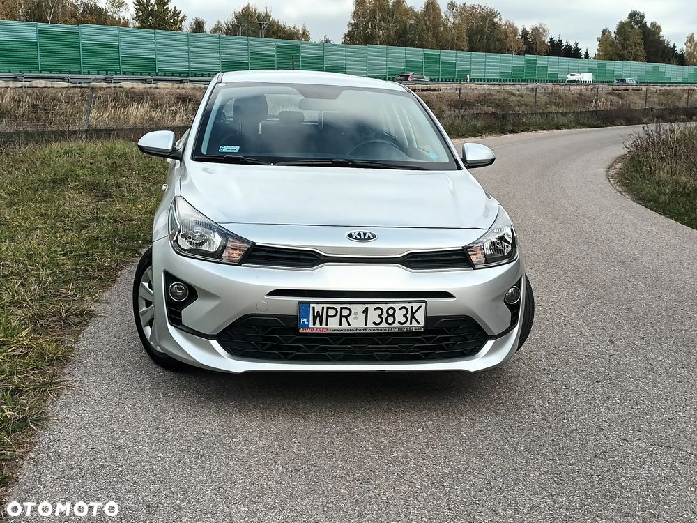 Kia Rio - 7
