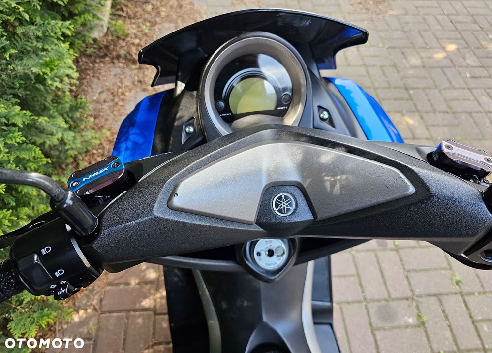 Yamaha NMAX - 15