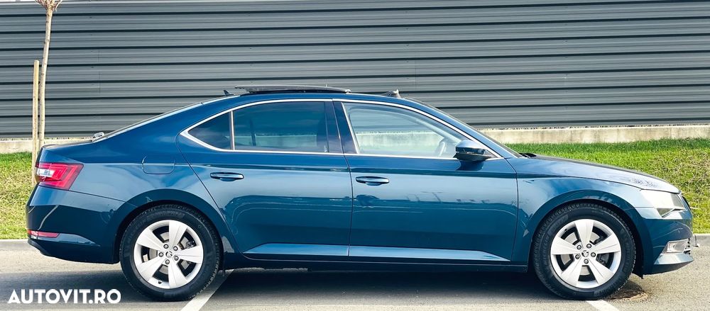 Skoda Superb 2.0 TDI DSG Premium Edition - 11