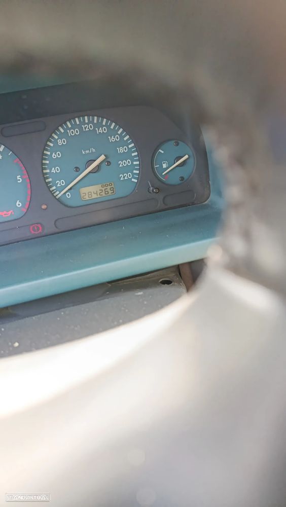 Land Rover Freelander 2.0 di - 9