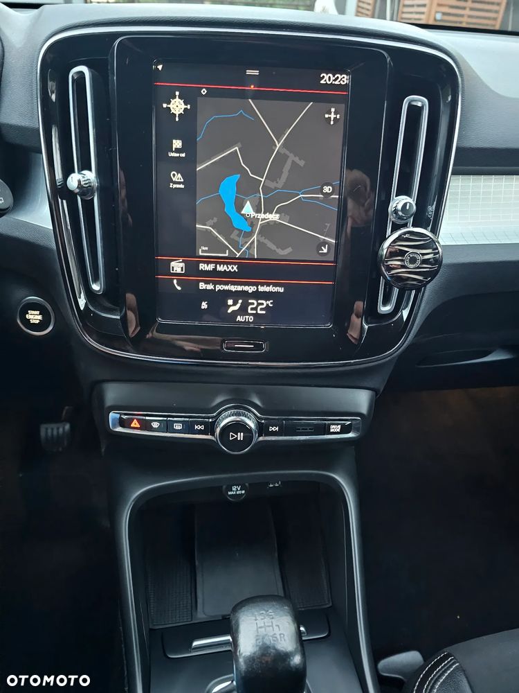 Volvo XC 40 - 21