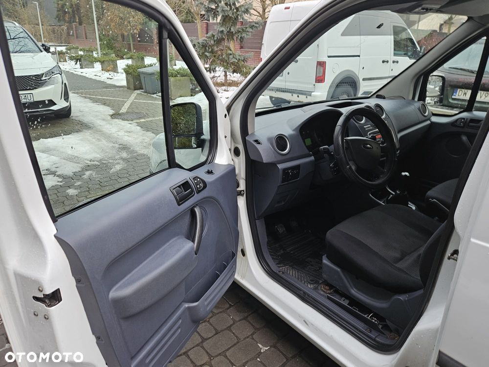 Ford Transit Connect - 9