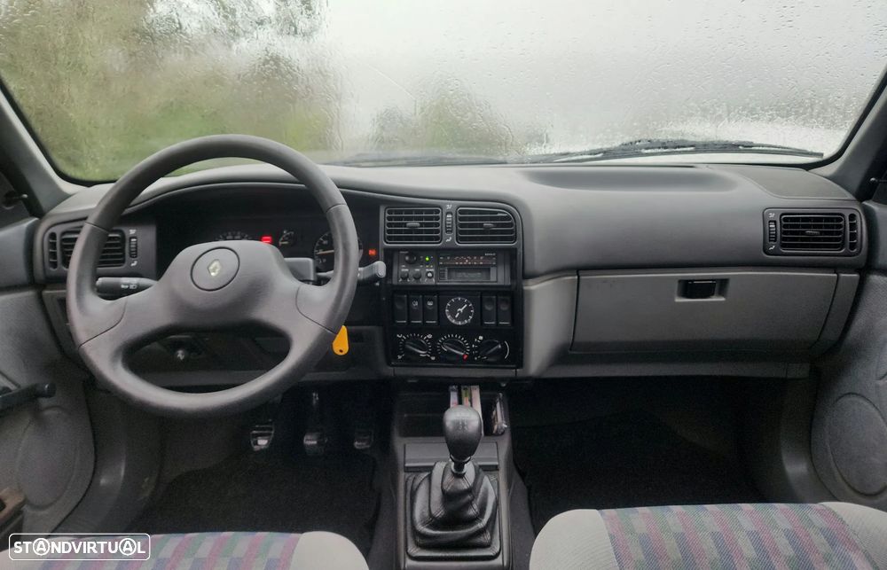 Renault 19 1.4 RN Europa - 7