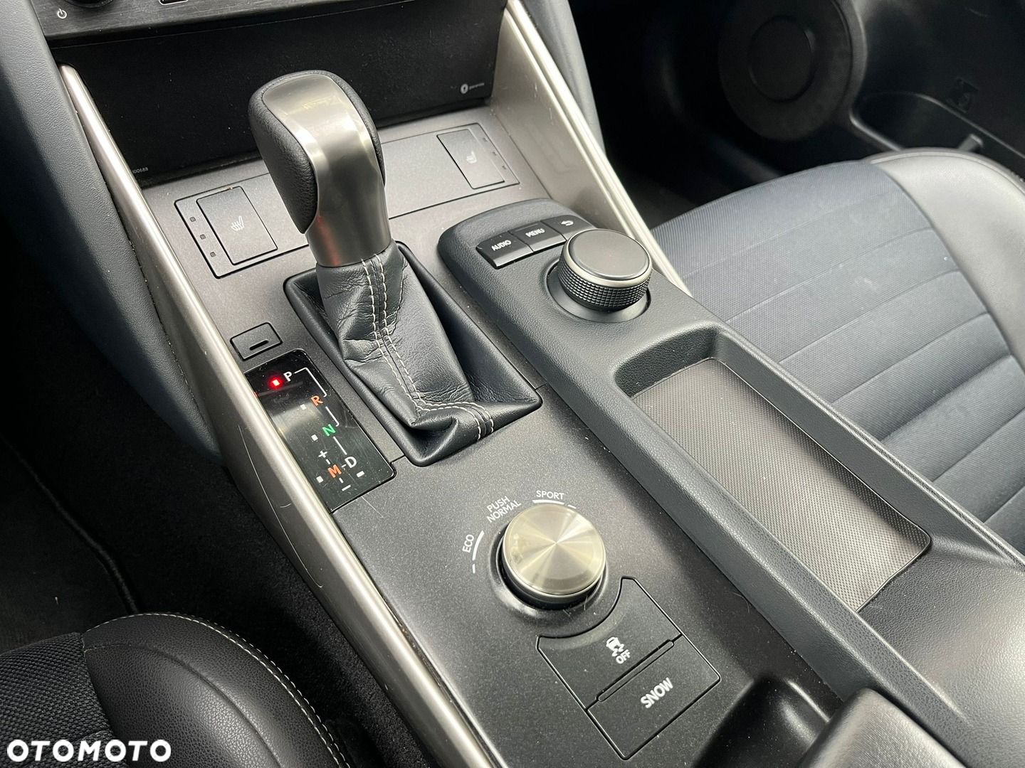 Lexus IS 200t Elegance - 21
