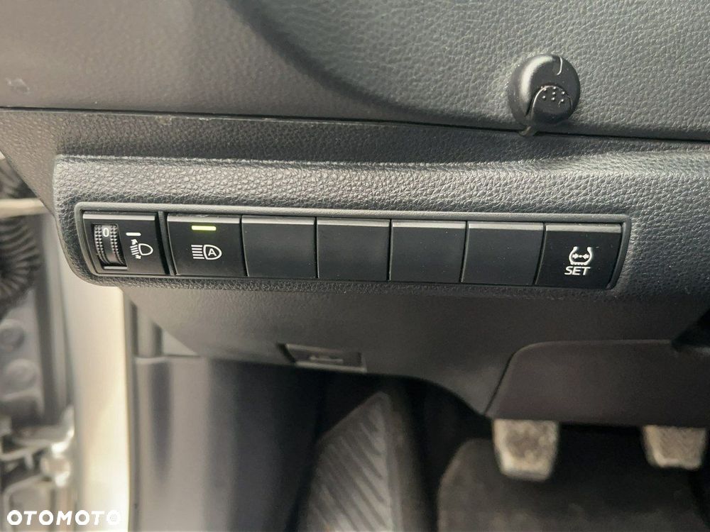 Toyota Corolla 1.5 Comfort - 25