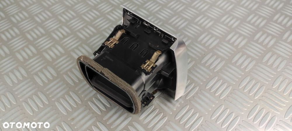 1668309200 listwa dekoracyjna kratka nawiewu prawa Mercedes W166… - 5