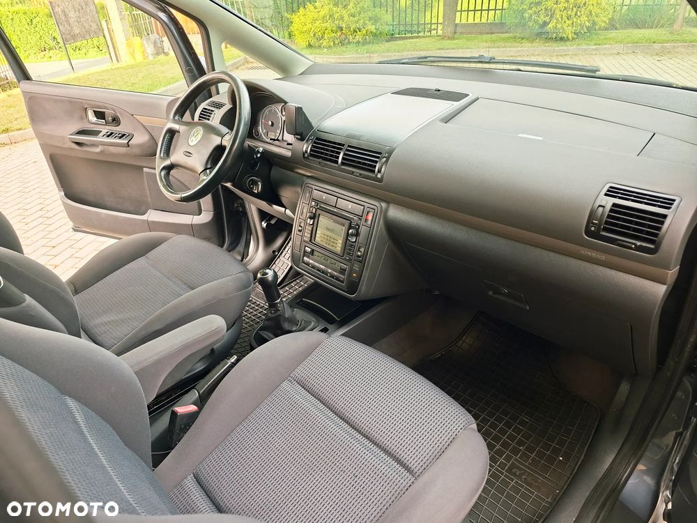 Volkswagen Sharan 2.0 TDI Highline - 11